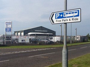 Park-and-Ride-sign-ind-est