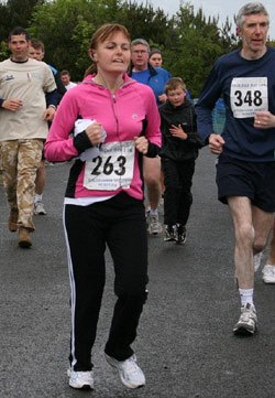 runners at Druridge Bay 10k charity race