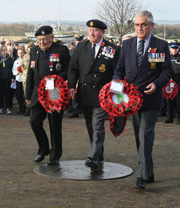 wreath-veterans BR