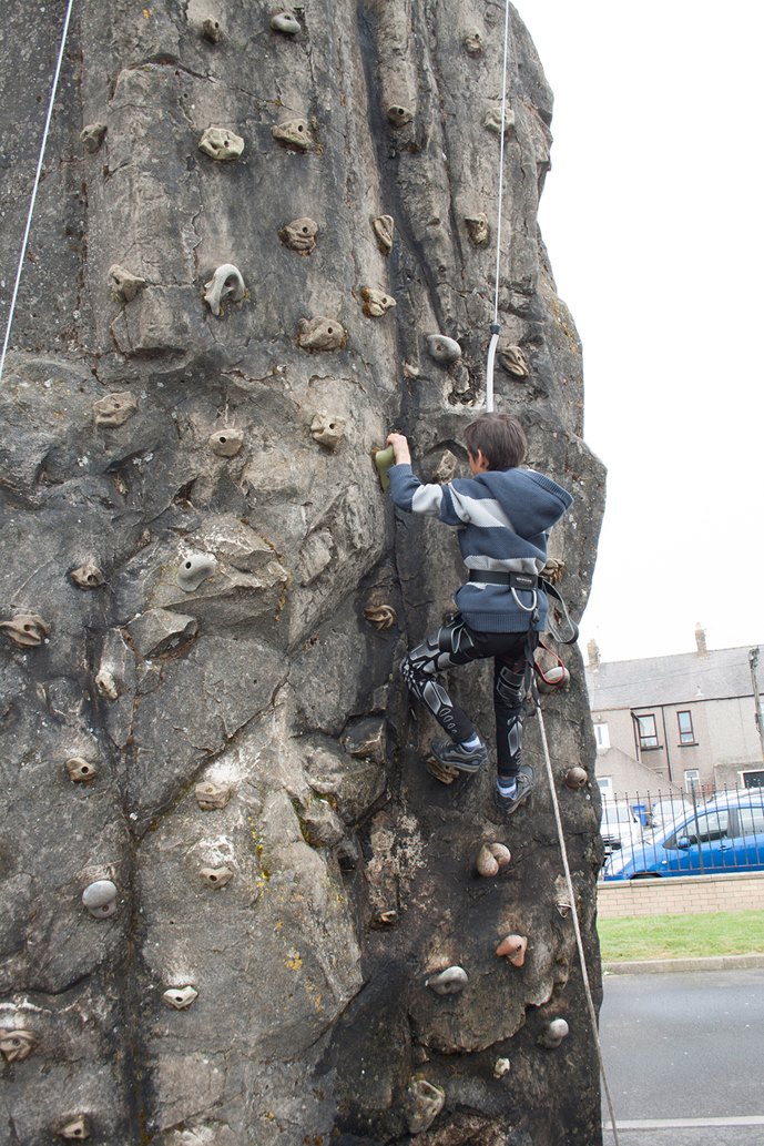 climbing-wall-AW