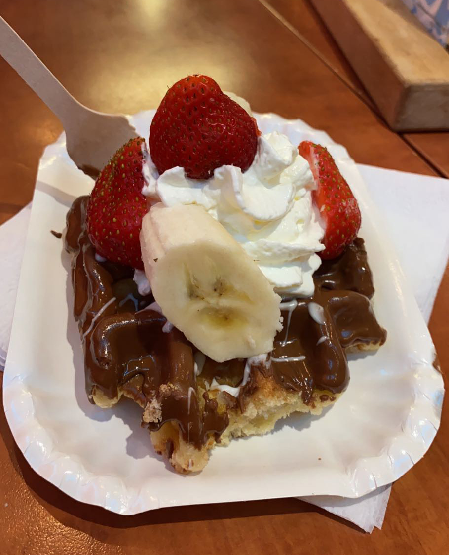 chocolate banana and strawberry waffle